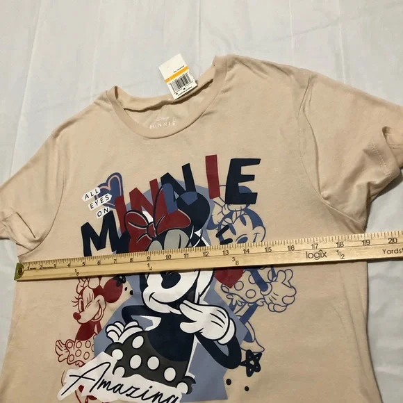 NWT Disney Minnie Mouse Women’s Short Sleeve Brazilian Sand Graphic Tee S - Picture 6 of 9